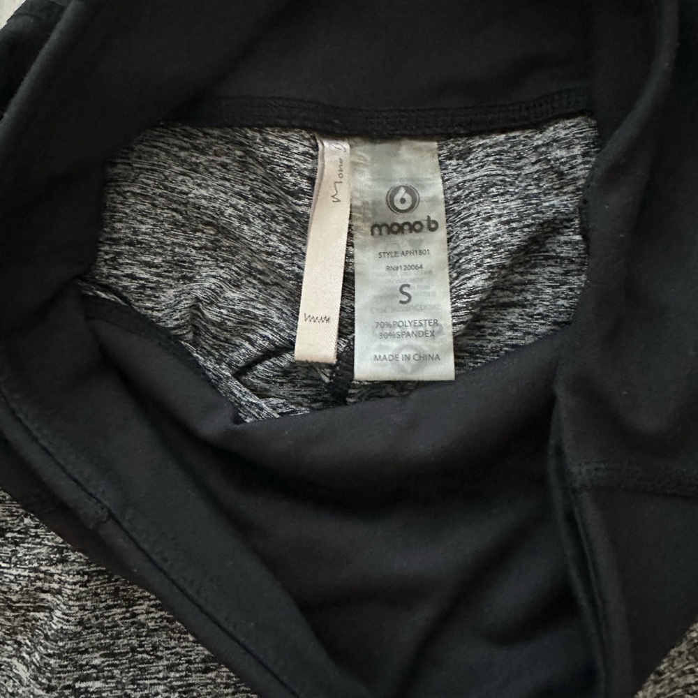 Mono B Leggings, mesh cut out small